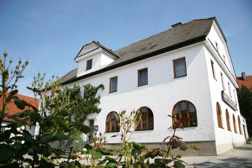 Pension-Metzgerei Hofer Иннинг-ам-Хольц Экстерьер фото